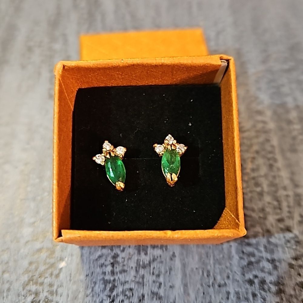 Vintage Faux Emerald & CZ Marquis Cut Stud Earrings | Goldtone | Gift Boxed
